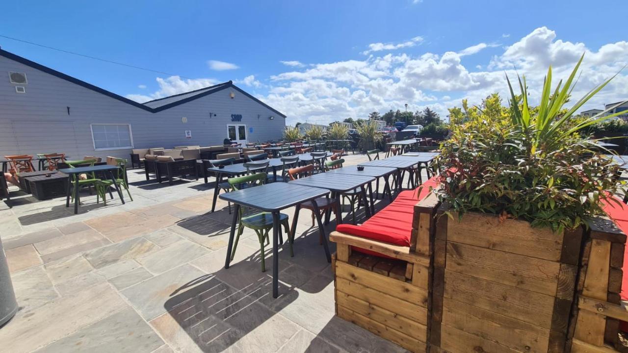 Lyons Retreat Apartment Lossiemouth Exterior foto